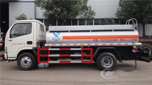 東風小多利卡2.5立方 藍牌加油車