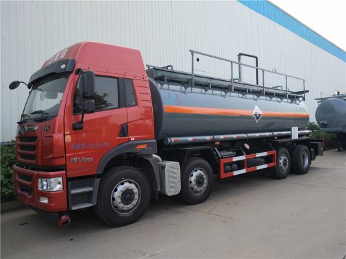 解放悍V前四后六20立方易燃腐蝕品罐式運(yùn)輸車