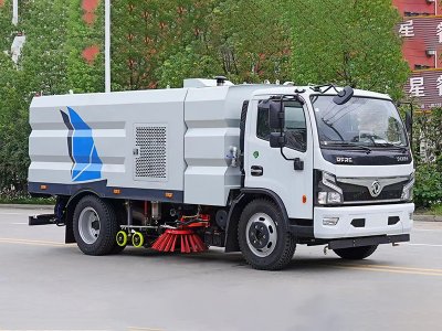 東風(fēng)9方洗掃車