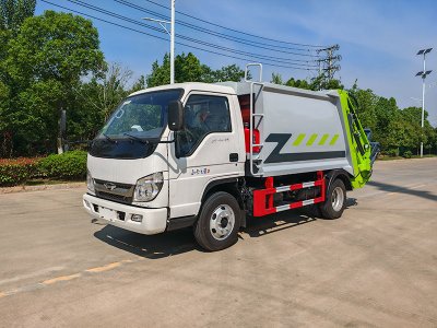 5.8 方藍牌福田小卡3壓縮垃圾車